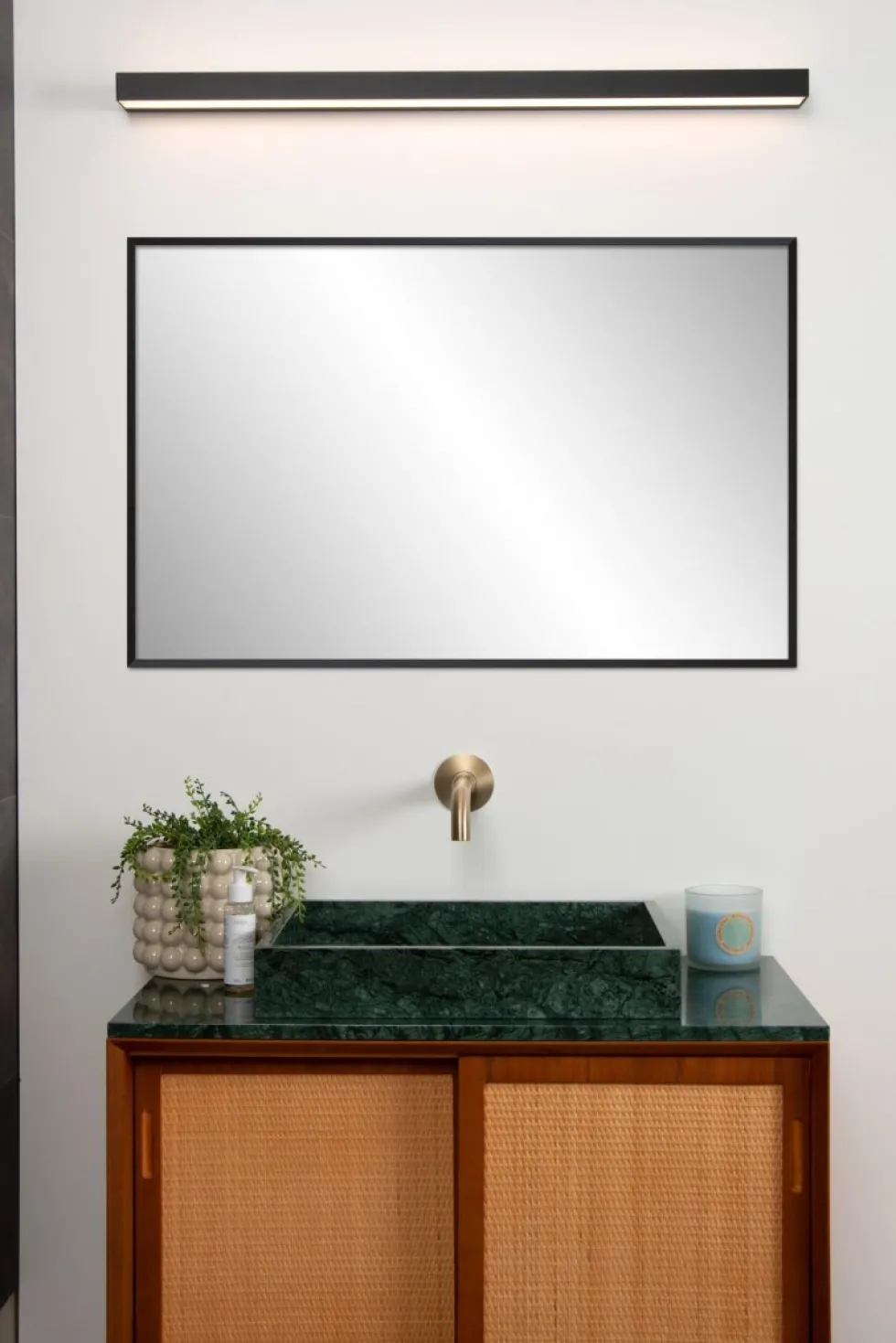 Alexa 90cm badrumslampa