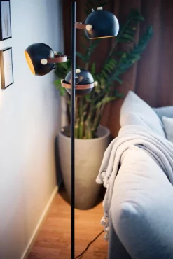 Bow golvlampa