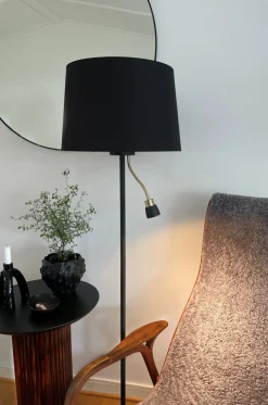 Eketorp golvlampa