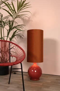 Esterad golvlampa
