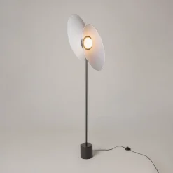 Evolution golvlampa