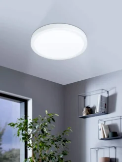 Fueva Ø28 badrumslampa
