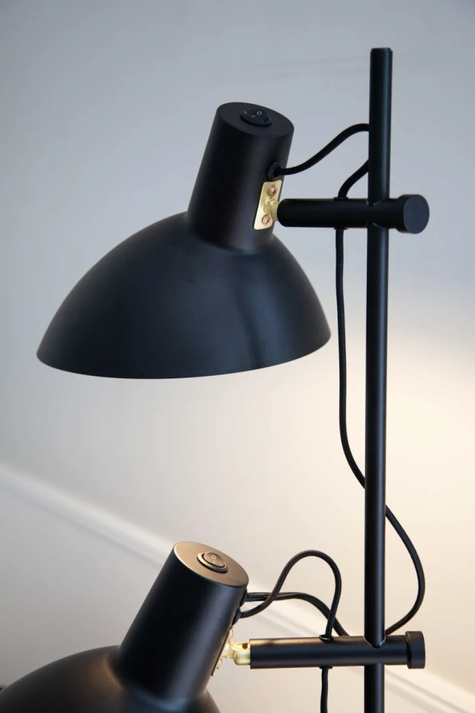Metropole 2 golvlampa
