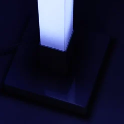 Neele golvlampa