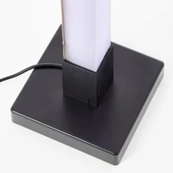 Neele golvlampa