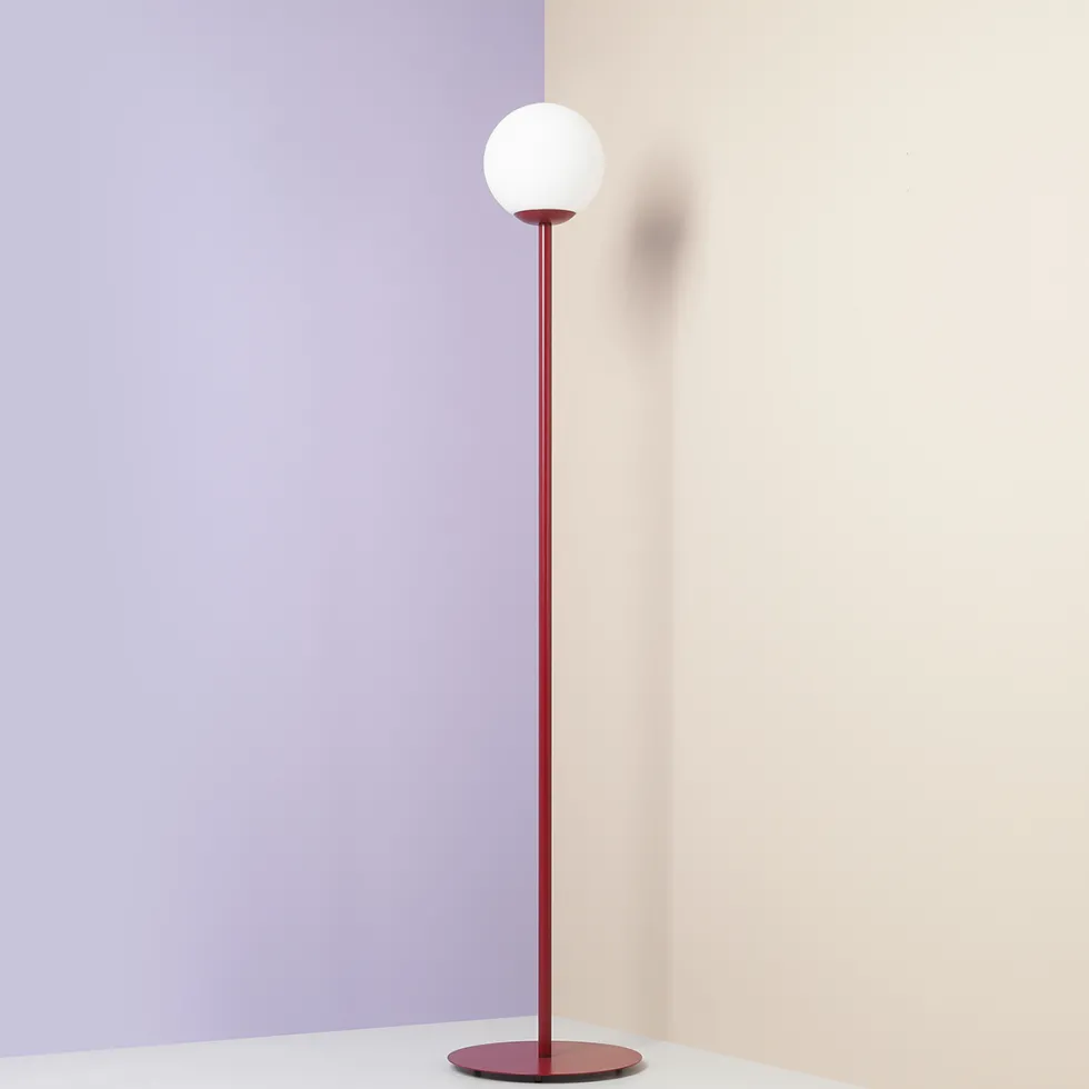 Pinne golvlampa