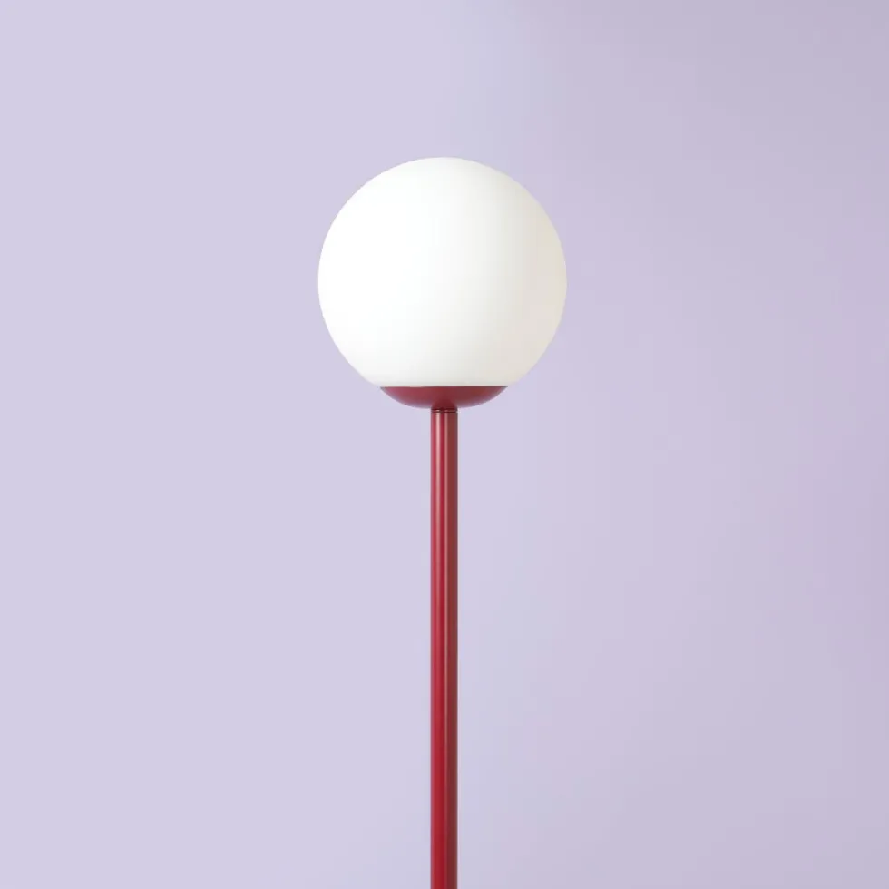 Pinne golvlampa
