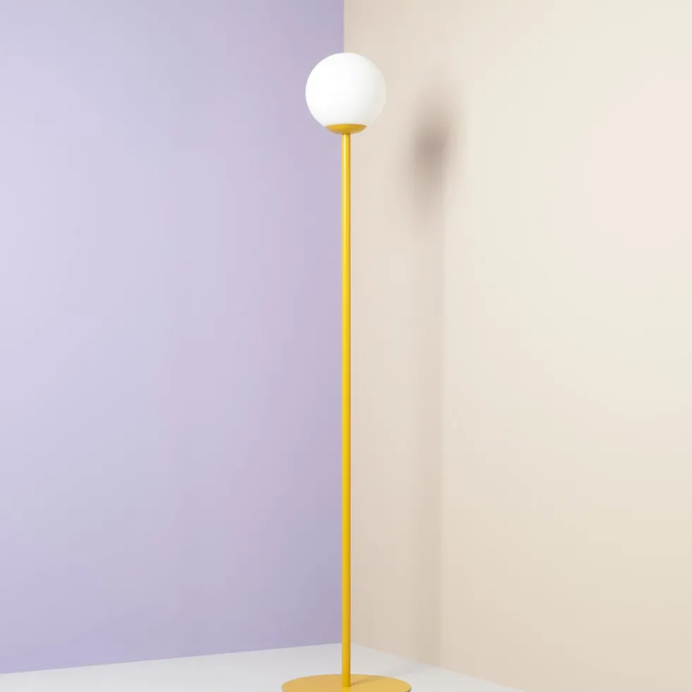 Pinne golvlampa
