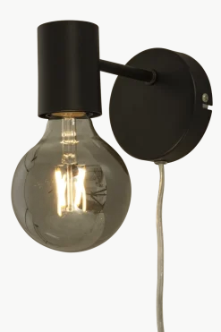 Strict 13cm vägglampa